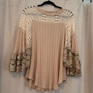 Red Dress Boutique Elegant Beige Lace Patchwork Style Women's Top M